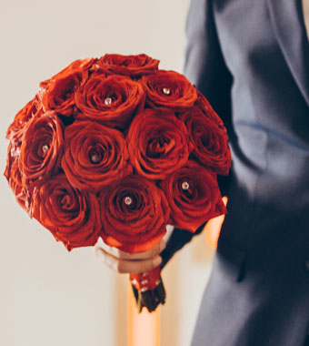 greece-italy-wedding-bouquets
