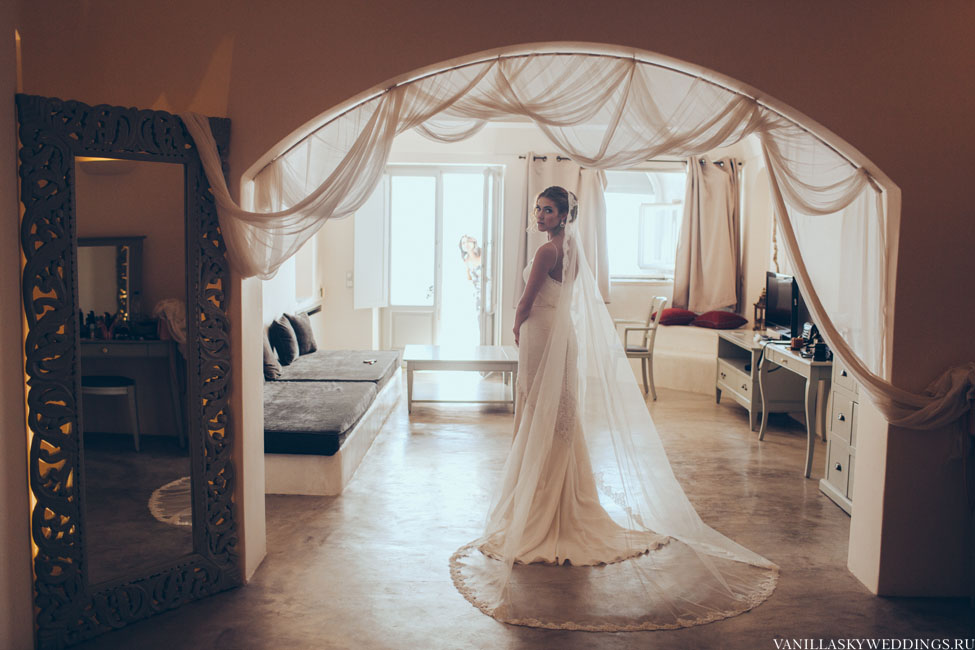 Fedor and Alexandra Santorini wedding