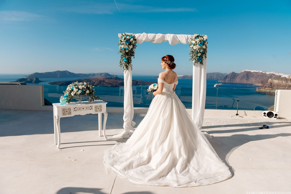 el-viento-santorini-wedding-villa-ceremony-venue