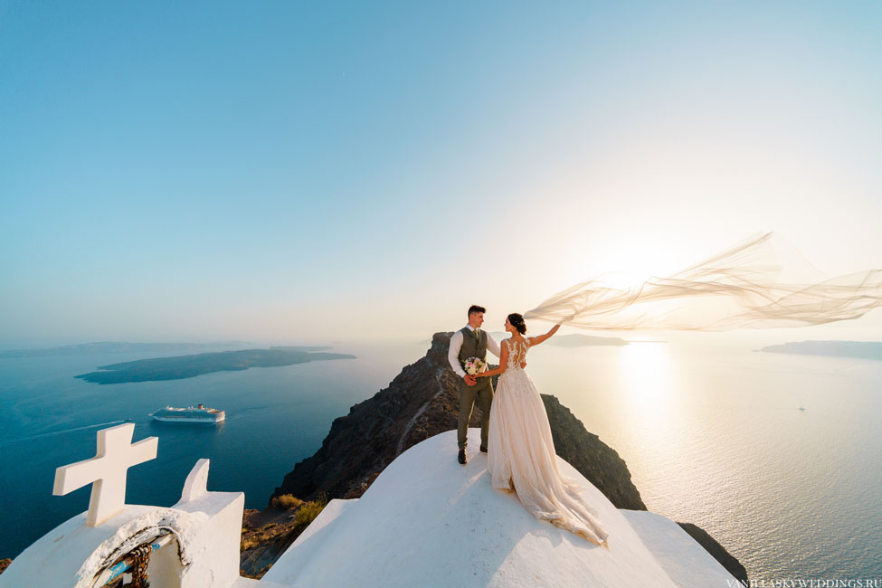 santorini-greece-wedding-package-for-ten-persons